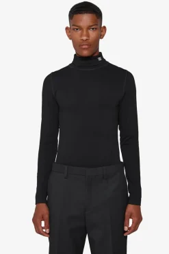 M Seamless Turtleneck